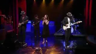 PJ Harvey &  John Parish - Black Hearted Love (06-12-09 Late Show)