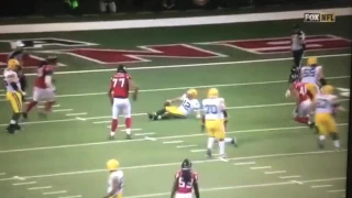 Aaron Rodgers Sacked by One Hand