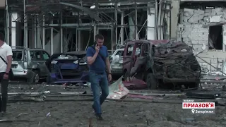 Россия в очередной раз атаковала Запорожье, разрушена гостиница. Видео шокирующих последствий