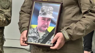 Шосткинщина попрощалася з Олександром Нечипоренко, який віддав своє життя за незалежність України
