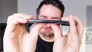 Xiaomi Mi 11 Ultra - Does it Bend?