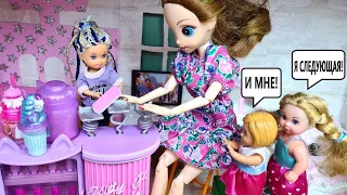 Katya and Max OPENED A NAIL SALON AT HOME. A cheerful family! Stories of Barbie and LOL dolls