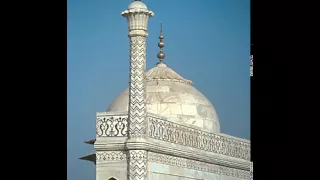 The Decorative Guldastas (Pinnacles), Explore the Taj Mahal, www.taj-mahal.net