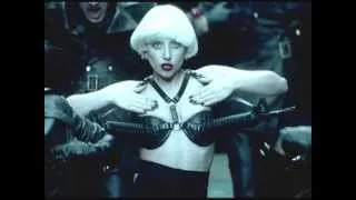 Tommy Lee Jones 'Sings' Lady Gaga's Pokerface! (Parody)
