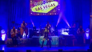 Ultimate Shania performing Man! I Feel Like A Woman live - AliveNetwork.com