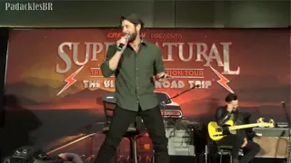 Jensen CANTANDO e DANÇANDO música de comercial - DenverCon21