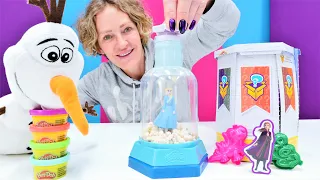 Elsa Frozen kar küresini açıyoruz! Olaf evde sıkıldı için Play Doh ile etkinlik yapıyoruz