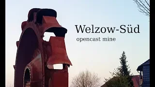 Tagebau Welzow-Süd. Fenster zum Tagebau /  Welzow-Süd Opencast Mine. Observation deck