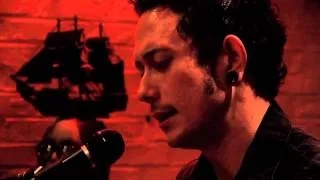 TRIVIUM Matt Heafy In Dreams acoustic [Roy Orbison cover] on Metal Injection