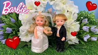 Barbie Wedding - Tommy Gets Married Story!