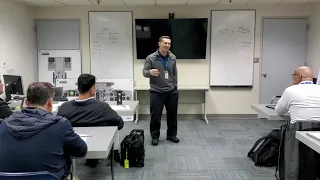 Joe teaching  VNAV Approach