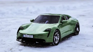 Making Porsche with a 3D pen