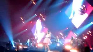 Extrait " I kissed A Girl " de Rubby Battery et Aude Henneville - The Voice Tour 30/06/12