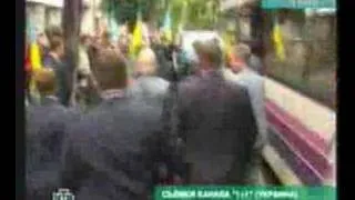 Yanukovych gets hit with an egg in Ivano-Frankivsk, Ukraine