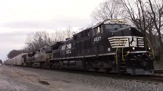 NORFOLK SOUTHERN GE AC44C6M Southbound Auto Rack/Intermodal Container Train