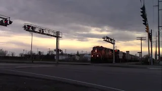 7th Street/U.S. Highways 41/52 Railroad Crossing (WB U.S. 24 View) - CN 3220 & 2853 in Kentland, IN