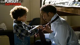 من إنسان فقير و متشرد كينعس هو ولدو فالزنقة الى مليونير، قصة حقيقية ملخص The Pursuit of Happyness