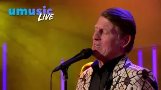 De Dijk - Hou Me Vast - Live@DWDD (2017)