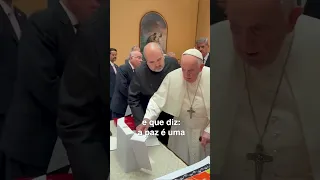 Lula é recebido pelo Papa Francisco no Vaticano