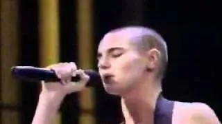 Sinead O'Connor - Mandinka (1989 Grammy's).flv