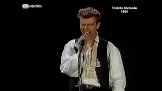 David Bowie Modern Love 2003 (Earl Slick & Gerry Leonard) 1990 (Adrian Belew) 1987 (Richard Cottle)