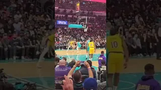 Hornets beat Lakers almost comeback