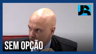 Alexandre de Moraes decide que Bolsonaro não pode abrir mão de depor à PF
