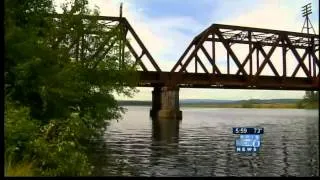 Man recounts girlfriend's death on railroad bridge