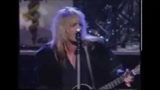 Mötley Crüe - Don't Go Away Mad (Just Go Away) [MTV Music Video Awards 1990]