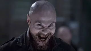 30 Days of Night Movie Explained in Hindi. 30 Days of Night 2007 Horror/Thriller Explained in Hindi.