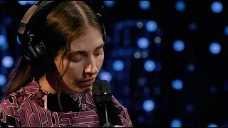 Caroline Polachek - So Hot You're Hurting My Feelings (Live on KEXP)