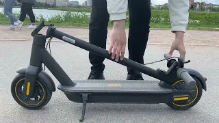 Тест электросамоката NINEBOT KickScooter Max G30P: складываем и раскладываем модель