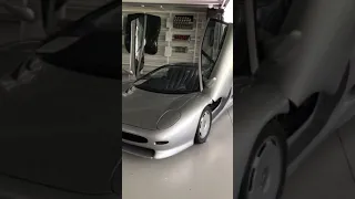 Jaguar XJ220