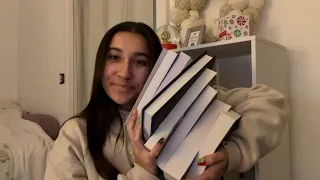 ASMR Book Haul🧸🤎 (book tapping + whispered reading)