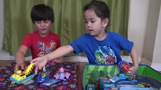 Troy and Izaak Surprise Toys Pretend Play