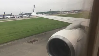 Ryanair Boeing 737-800 landing at London Stansted Airport