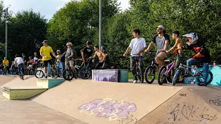 FINALMENTE UN MEGA RADUNO DI BMX!! **Tricks e crash assurdi**