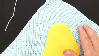 cava de manga redonda feita em tricô à máquina
