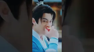 apple 🍎🍎is very important in Xukai's drama & his jealous expression😁😆#xukai #funny #jelous #shorts