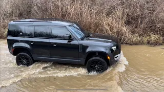 Off Roading the Defender 110 in 3 Feet Of water ..