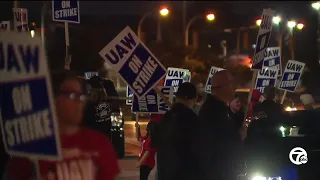 Auto industry sees thousands of temporary layoffs across US as UAW strike continues
