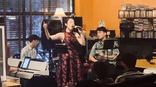 Ánh Ngọc meets Microcarpa live at CỘI Saigon