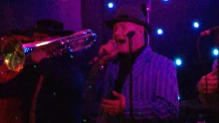 DJ Hunni-Bunn with Cyndi Lauper on Prostate Cancer Nite @ THE HEDSOR CLUB (Hedsor, Bucks; 27/11/21)