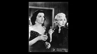 Marilyn Monroe and Jane Russell from Gentlemen Prefer Blondes ❤