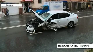 Пересёк двойную сплошную и протаранил два автомобиля | ТНВ