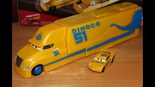 Mattel Disney Cars 3 Cruz Ramirez's Hauler (Dinoco) Transforming Playset
