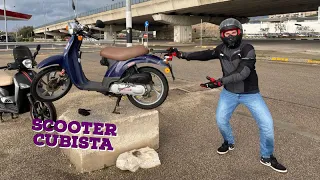 Uno scooter cubista