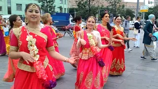 2021 06 09 Харинама Gaura Shakti м. Курская (Чкаловская) (2/2). Harinama in Moscow (Russia).