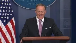 Spicer: 'Don't make me make the podium move'