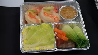 How Airlines Prepare Food! Singapore Airlines SUITES - FIRST CLASS - BUSINESS CLASS FOOD REVIEW!